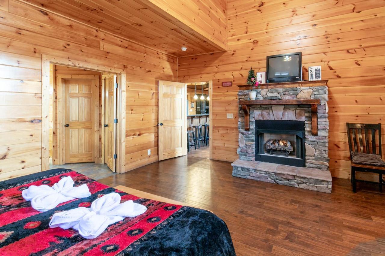 Smokystays 6 Bedroom Cabin Pigeon Forge Extérieur photo